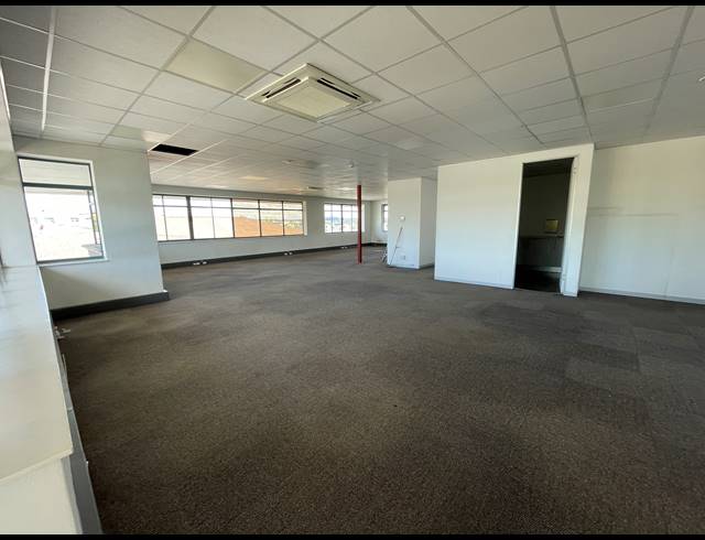273M² OFFICE TO LET IN RIVONIA